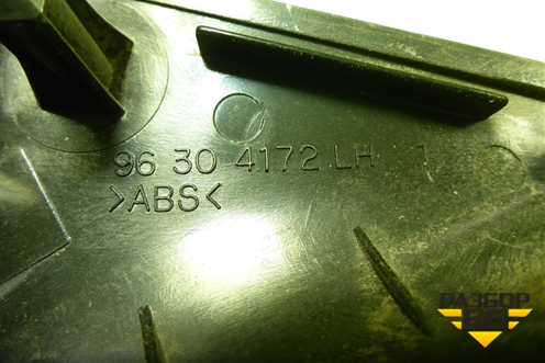 Накладка двери передней левой уголок (96304172) для Chevrolet Lanos с 2004г (Ланос)