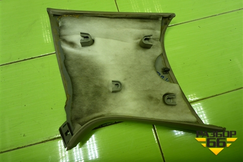 Обшивка стойки задняя верхняя правая (задняя часть) (7L6867246) для Volkswagen Touareg c 2002-2010г (Туарег)