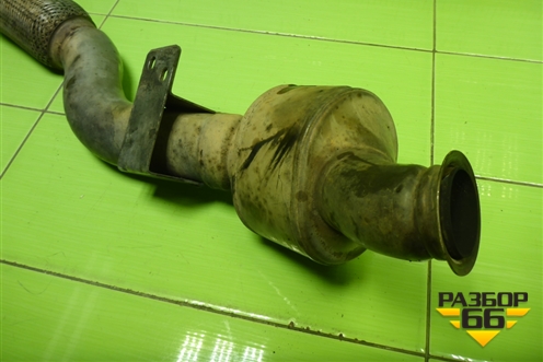 Приёмная труба глушителя (2.5л BAC) (7L6131690P) для Volkswagen Touareg c 2002-2010г (Туарег)