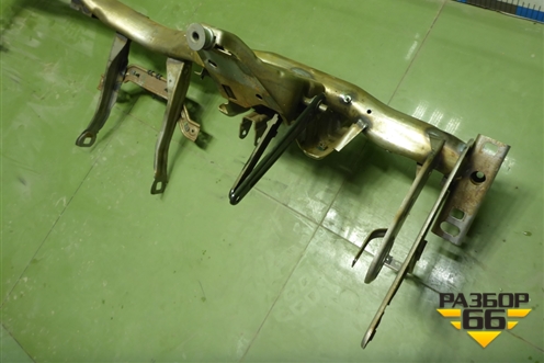 Усилитель торпедо для Volkswagen Touareg c 2002-2010г (Туарег)