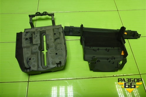 Кожух рулевой колонки (7L6953515) для Volkswagen Touareg c 2002-2010г (Туарег)