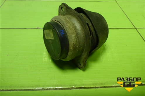 Опора двигателя (7L6199131) для Volkswagen Touareg c 2002-2010г (Туарег)