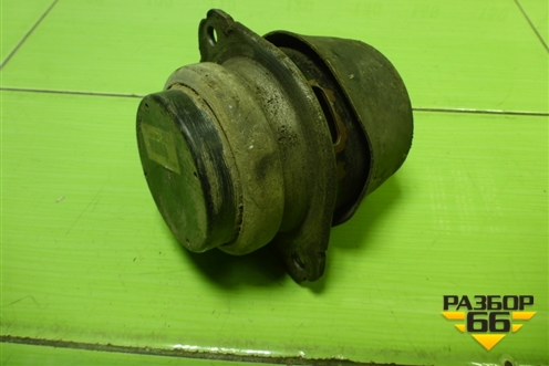 Опора двигателя (7L6199131) для Volkswagen Touareg c 2002-2010г (Туарег)