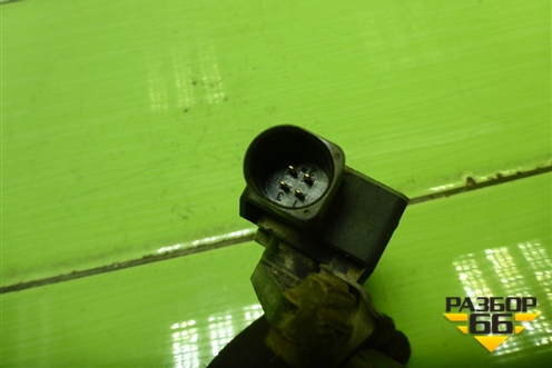 Датчик регулировки дорожного просвета (7L6616213) для Volkswagen Touareg c 2002-2010г (Туарег)