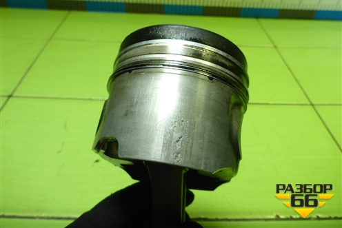 Поршень с шатуном (2.5л BAC) для Volkswagen Touareg c 2002-2010г (Туарег)