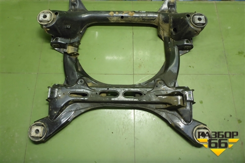 Подрамник передний АКПП (7L0499311C) для Volkswagen Touareg c 2002-2010г (Туарег)