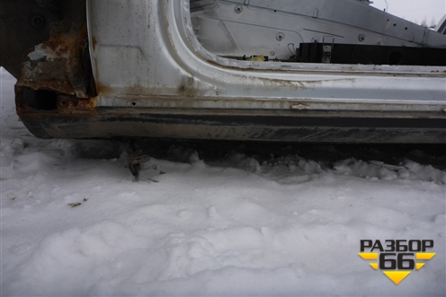 Порог со стойкой левый для Volkswagen Touareg c 2002-2010г (Туарег)