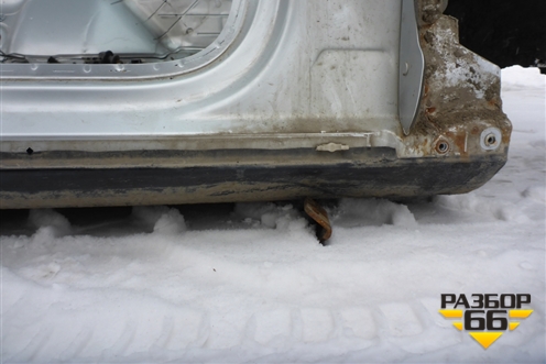 Порог со стойкой правый для Volkswagen Touareg c 2002-2010г (Туарег)