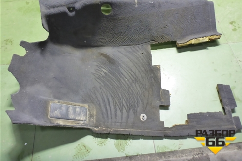 Покрытие напольное (передняя часть) (7L6863103HT) для Volkswagen Touareg c 2002-2010г (Туарег)