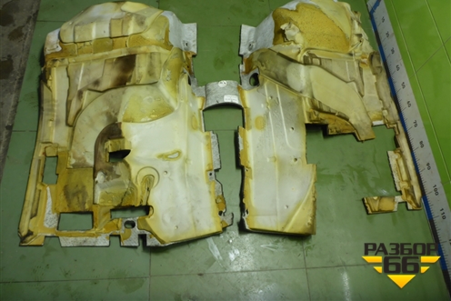 Покрытие напольное (передняя часть) (7L6863103HT) для Volkswagen Touareg c 2002-2010г (Туарег)