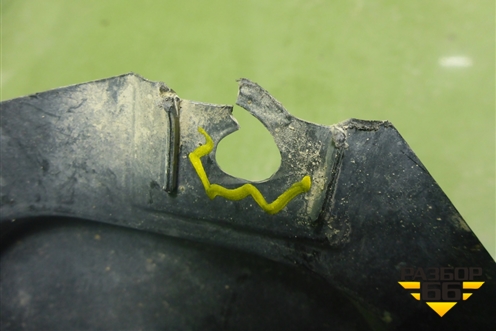 Локер передний правый (638404BD0A) для Nissan X-Trail (Т32) с 2014г (Хтраил)