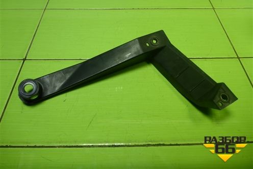 Кронштейн заднего бампера левый (под фонарь) (7L6807861) для Volkswagen Touareg c 2002-2010г (Туарег)