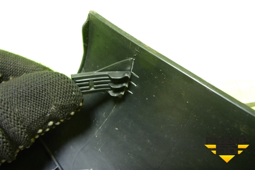 Накладка порога внутренняя переднего левого (передняя часть) (858231R000) для Hyundai Solaris с 2010-2016г (Солярис)