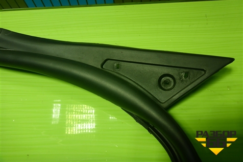 Уплотнитель двери передней левой (на дверь) (J686107110) для Chery Tiggo 4 Pro с 2020-2025г (Тиго 4 Про)