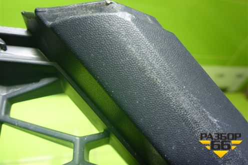 Решетка в передний бампер центральная (после 2022г) (8450041598) для VAZ Vesta/Веста с 2015г