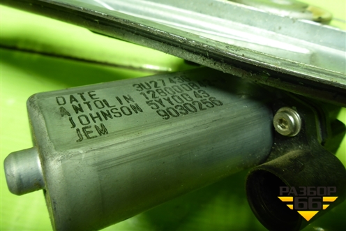 Стеклоподъёмник электрический передний правый для Nissan Terrano с 2014г (Терано)