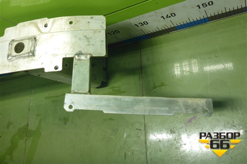 Усилитель переднего бампера (51117421599) для BMW X5 G05 с 2018г (Х5 Г05)