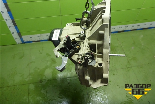 МКПП (1.6л H4MD438) (320104280R) для Nissan Terrano с 2014г (Терано)