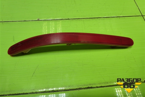 Отражатель в задний бампер левый для Volkswagen Touareg c 2002-2010г (Туарег)