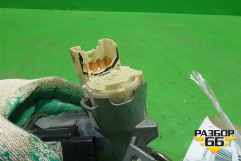 Замок зажигания (3 ключа) для Toyota Hilux с 2005-2015г (Хайлюкс)