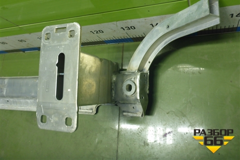 Усилитель переднего бампера для Audi Q7 c 2015г (Ку 7)