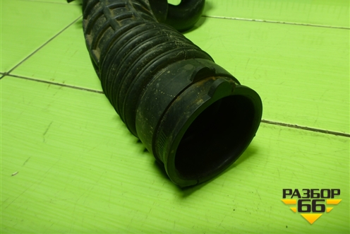 Патрубок воздушного фильтра (165780388R) для Nissan Terrano с 2014г (Терано)