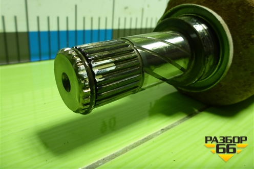 Привод передний левый (шлиц наруж-25,внутр-26) (391015061R) для Nissan Terrano с 2014г (Терано)