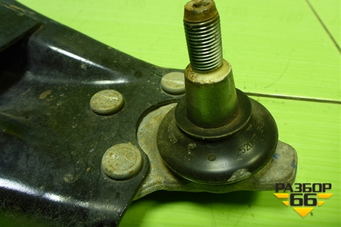 Рычаг передний правый для Nissan Terrano с 2014г (Терано)