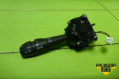 Переключатель поворотов для Nissan Terrano с 2014г (Терано)