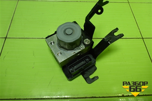 Блок ABS (476606974R) для Nissan Terrano с 2014г (Терано)