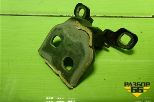 Петля двери задней левой верхняя для Nissan Terrano с 2014г (Терано)