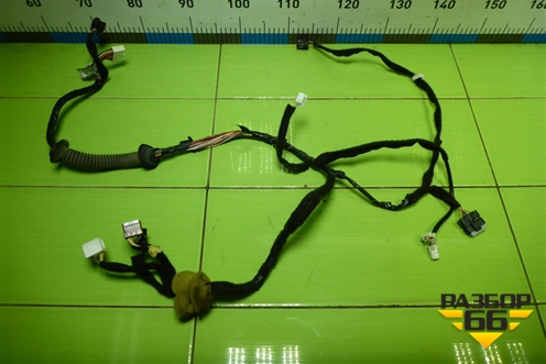 Проводка двери передней левой (241241055R) для Nissan Terrano с 2014г (Терано)