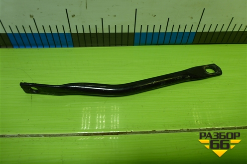 Кронштейн подрамника левый для Nissan Terrano с 2014г (Терано)