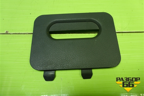 Накладка внутренняя (на обшивку багажника левая) (849519325R) для Nissan Terrano с 2014г (Терано)