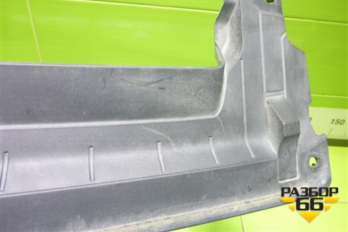 Накладка декоративная на переднюю панель (4M0807081A) для Audi Q7 c 2015г (Ку 7)