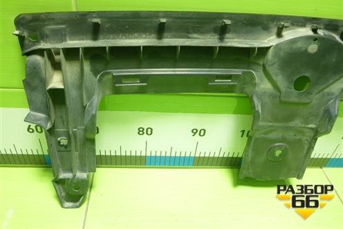 Накладка декоративная на переднюю панель (4M0807081A) для Audi Q7 c 2015г (Ку 7)