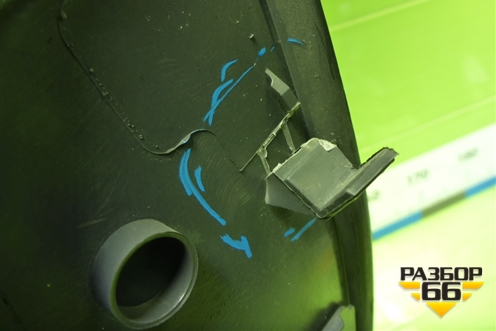 Обшивка двери передней правой под электрику (6RU867012) для Volkswagen Polo (седан) с 2010г (Поло)