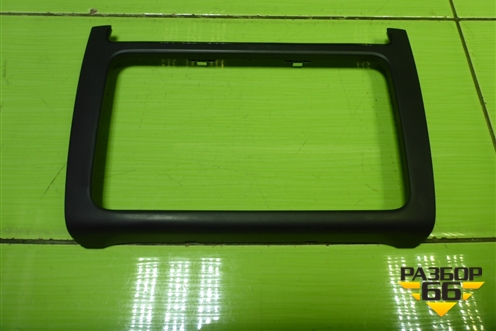 Рамка магнитолы (6RU858069) для Volkswagen Polo (седан) с 2010г (Поло)