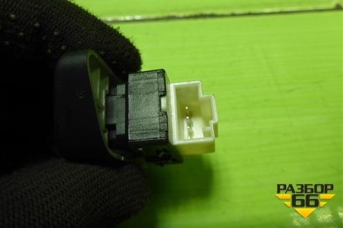 Кнопка центрального замка (6R1962125A) для Volkswagen Polo (седан) с 2010г (Поло)