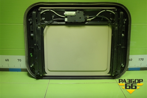 Люк электрический для Sitrak C7H (С7Н)