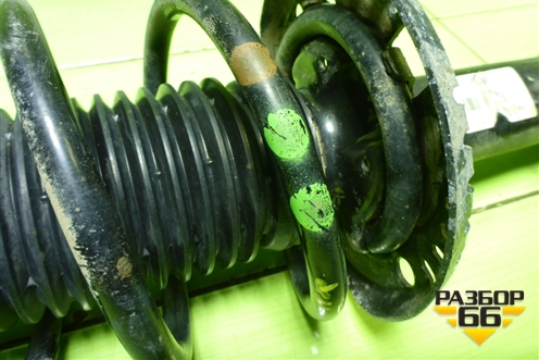 Амортизатор передний правый для Volkswagen Polo (седан) с 2010г (Поло)