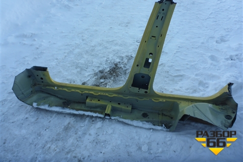 Порог со стойкой правый для Volkswagen Polo (седан) с 2010г (Поло)