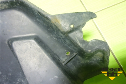 Пыльник переднего бампера правый (5147360011) для Toyota Land Cruiser (200) с 2008г (Ленд Крузер)