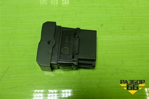 Кнопка стеклоподъёмника (правая) (812W255037025) для Sitrak C7H (С7Н)