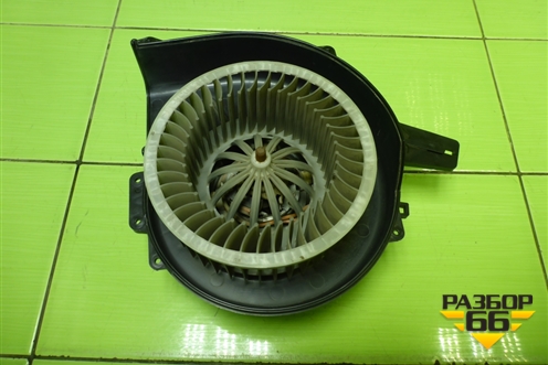 Моторчик отопителя (6R1819015A) для Volkswagen Polo (седан) с 2010г (Поло)