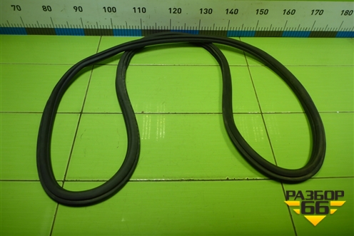 Уплотнитель двери задней левой (6RU867913H) для Volkswagen Polo (седан) с 2010г (Поло)