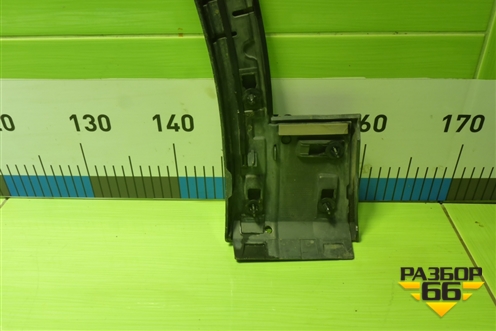 Накладка переднего крыла правого (80A853718J) для Audi Q5 с 2017г (Ку 5)