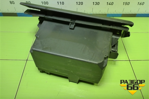 Бардачок (BM51A06044) для Ford Focus 3 с 2011г (Фокус)