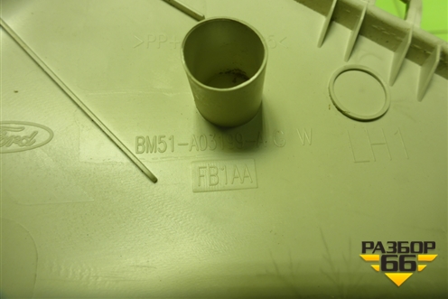 Обшивка стойки лобового стекла левая (BM51A03199AGW) для Ford Focus 3 с 2011г (Фокус)