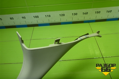 Обшивка стойки лобового стекла правая (BM51A03198AGW) для Ford Focus 3 с 2011г (Фокус)